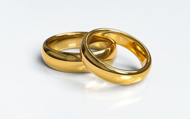 Lunar-inspired vows